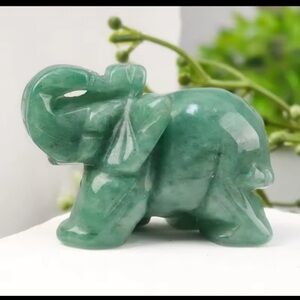 Little pure jade elephant  #173